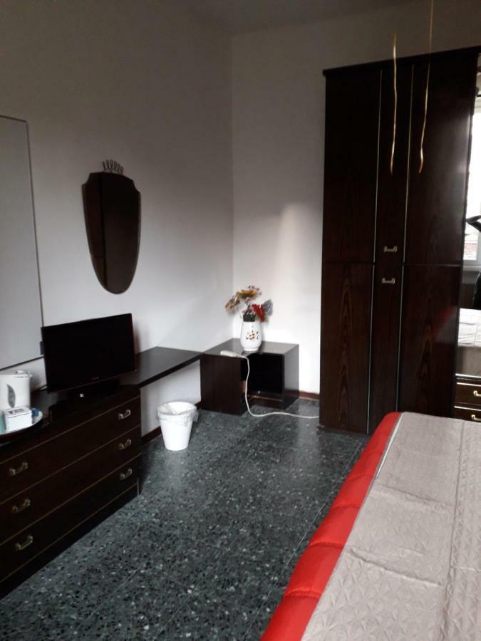 Bed and Breakfast Isola Bi Милан Экстерьер фото